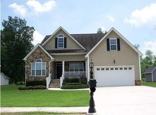 105 Honeysuckle Dr, Atlanta, GA 30739