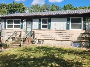 1724 SE Pennsylvania Ave, Topeka, KS 66607