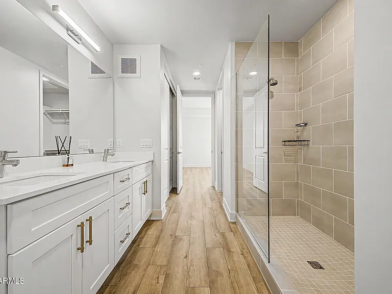 3131 N Central Ave #6020 — Photo 10