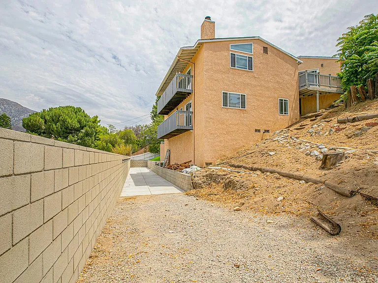 11029 Eldora Ave — Photo 80