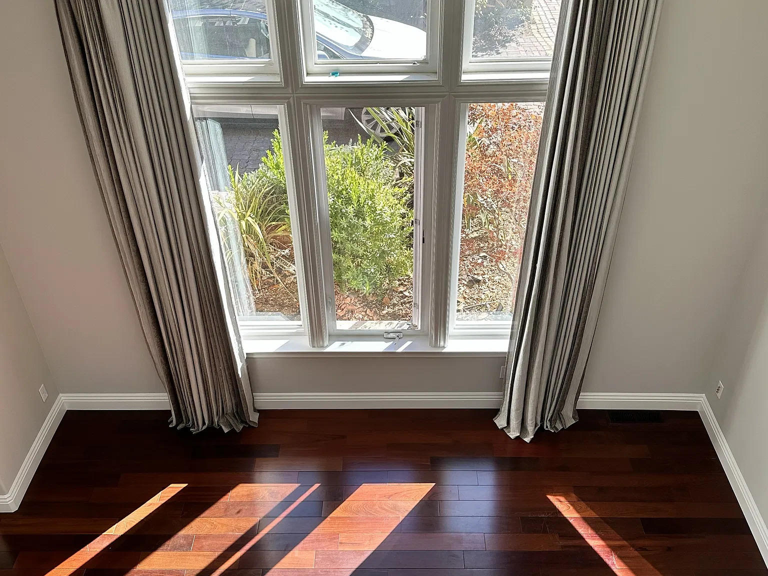 5 bed, 2880 sqft, $13,000 — Photo 4