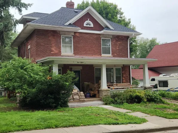 415 Front STREET, Mineral Point, WI 53565