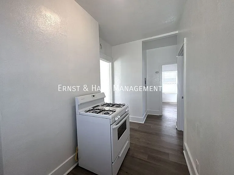 335 N Virginia Ct #D — Photo 10