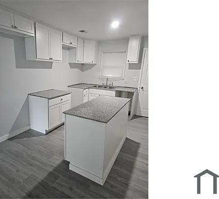 402 N College St — Photo 6