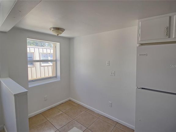 5th image of 2605 E Central Blvd #6