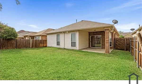 6309 Melanie Dr — Photo 3