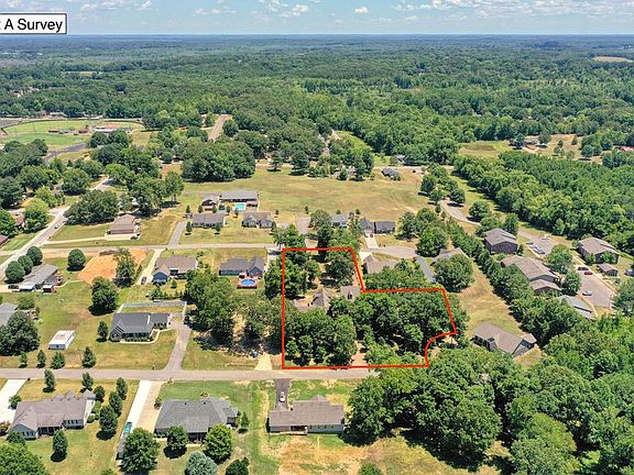 3rd image of 93 Tamatha Dr