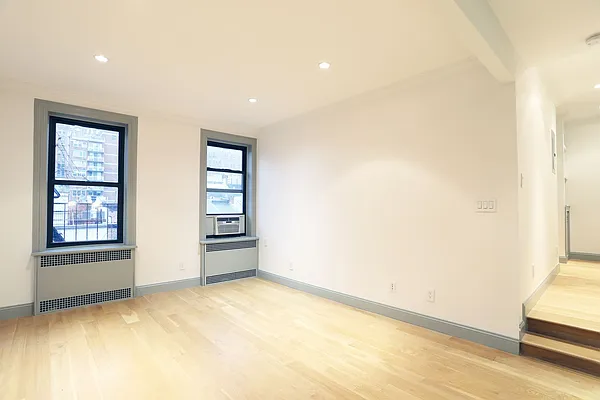 Rented by Compass | media 6