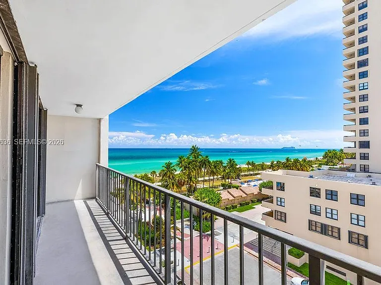 2625 Collins Ave #702 — Photo 3