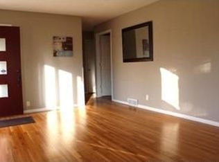 1565 Sherwood Ave, Saint Paul, MN 55106