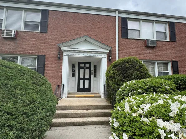 10 Lenox Court #806, Suffern, NY 10901