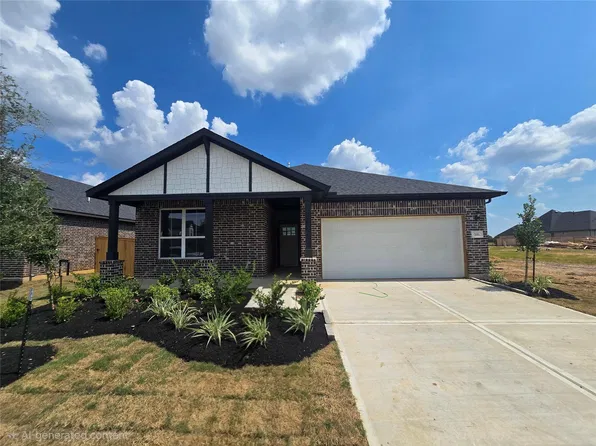 516 Deep Sands Dr, Waller, TX 77484