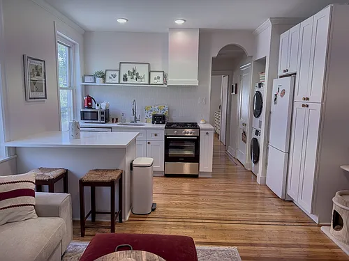 1223 N Franklin St #3R Photo 1