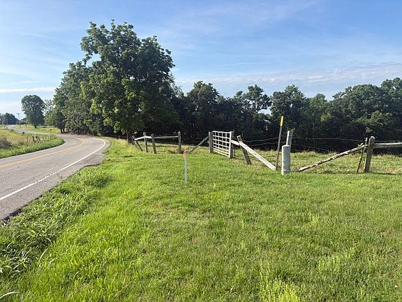 4th image of 815 Gamaliel Rd