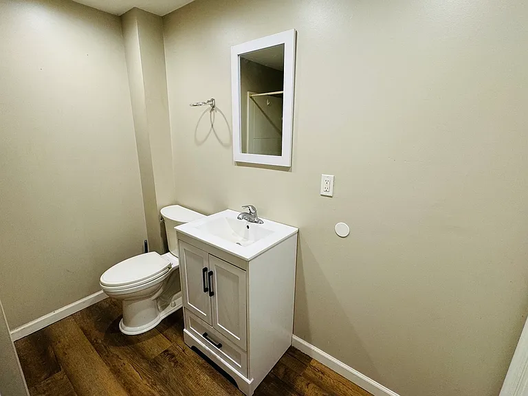 121 S Elm Ave #1 — Photo 17