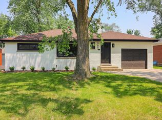 465 W Alexander Blvd, Elmhurst, IL 60126