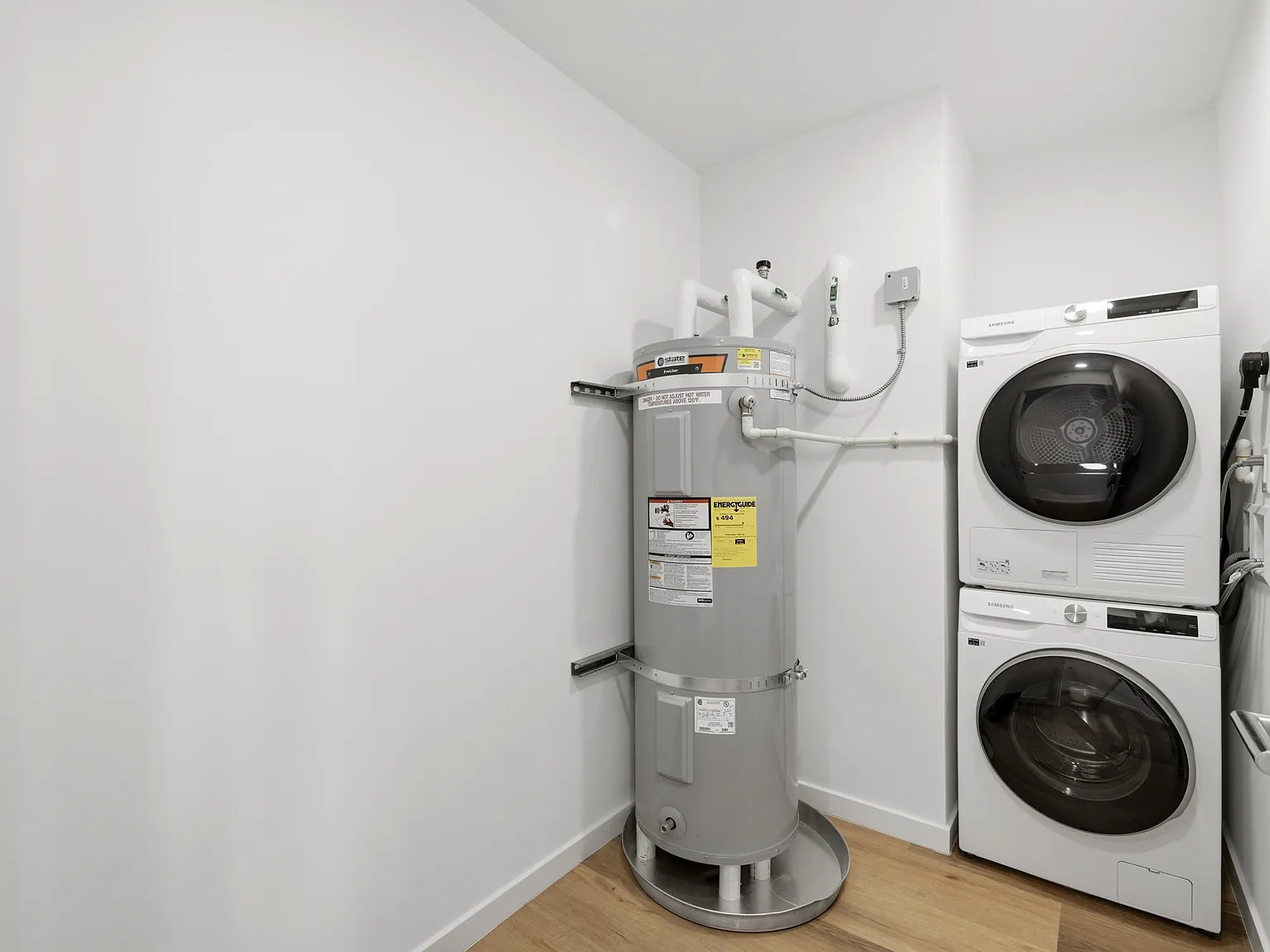 1 bed, 710 sqft, $3,325 — Photo 4