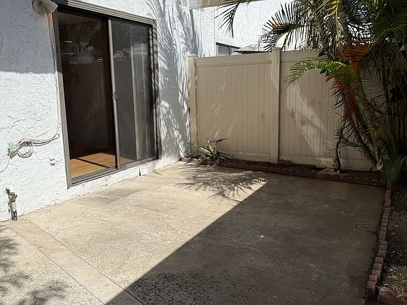 4th image of 1910 W Palmyra Ave Unit 127
