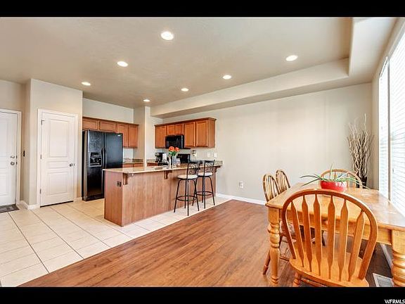4th image of 3054 S Finsbury Ln
