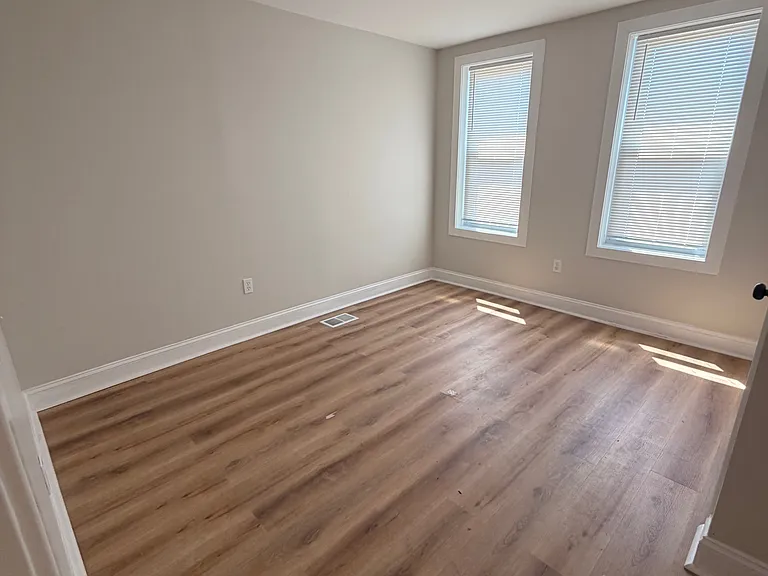 419 Ilchester Ave #1 — Photo 8
