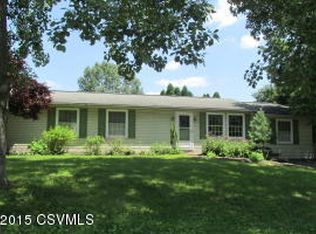 705 Picnic Ln, Selinsgrove, PA 17870