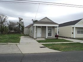 1st image of 2221 Huey P Long Ave