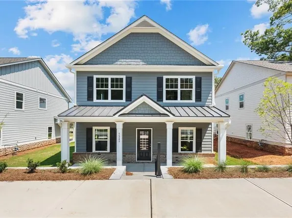 5249 Gainesville St, Flowery Branch, GA 30542