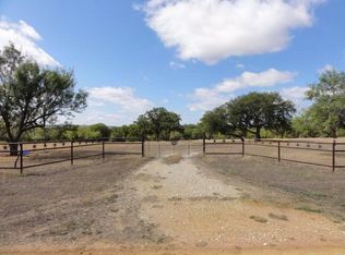 430 Prairie View Trl, Fredericksburg, TX 78624