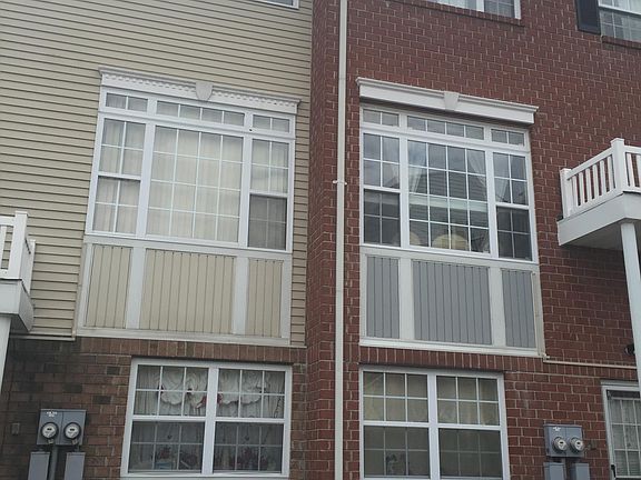 FRONT HOUSE