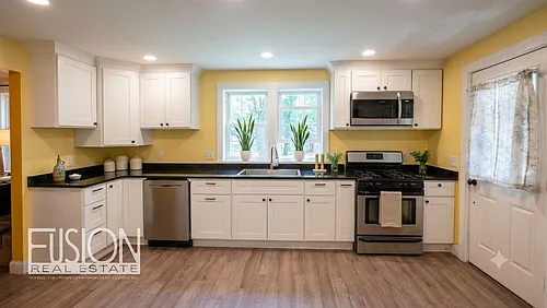 282 Ethan Allen Pkwy #1 Photo 1 282 Ethan Allen Pkwy #1 Photo 1