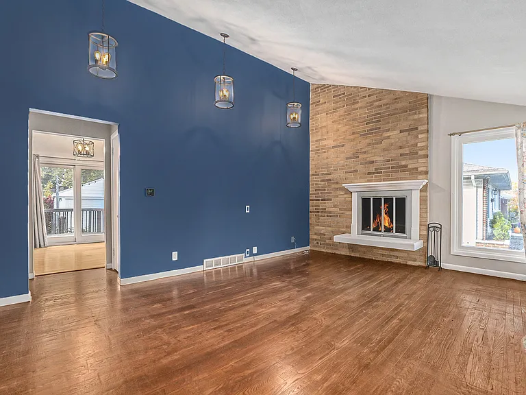 1437 Lewison Ave NE — Photo 5