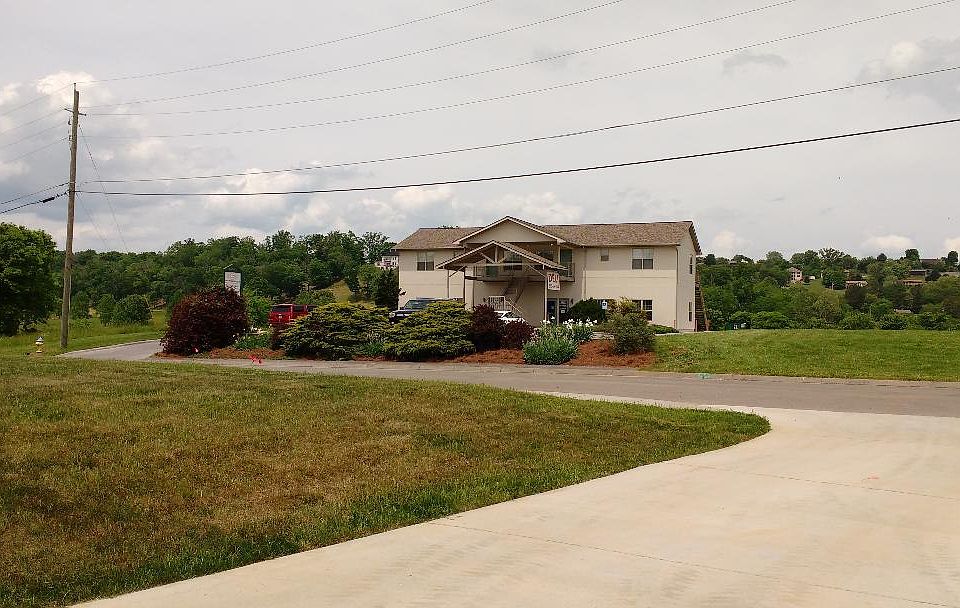 1st image of 2383 Business Center Cir