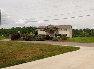 2383 Business Center Cir, Sevierville, TN 37876