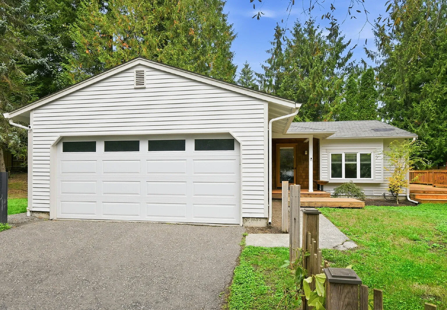 **Fully Remodeled Sammamish Home With Huge Fenced Yard Available Now For Rent — Photo 1