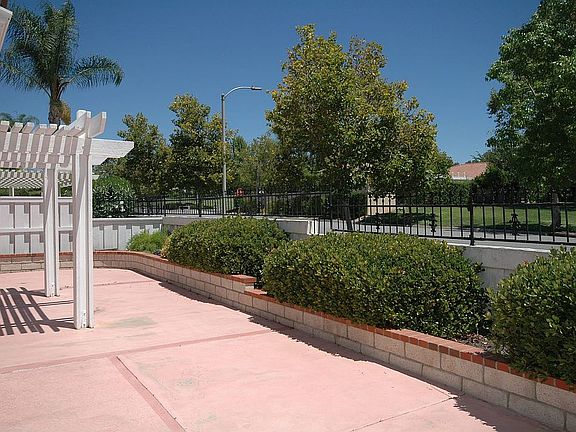 3rd image of 40572 Via Amapola