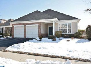 4 Temple Ct, Pennington, NJ 08534