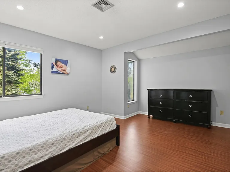 358 Loveland Rd — Photo 15