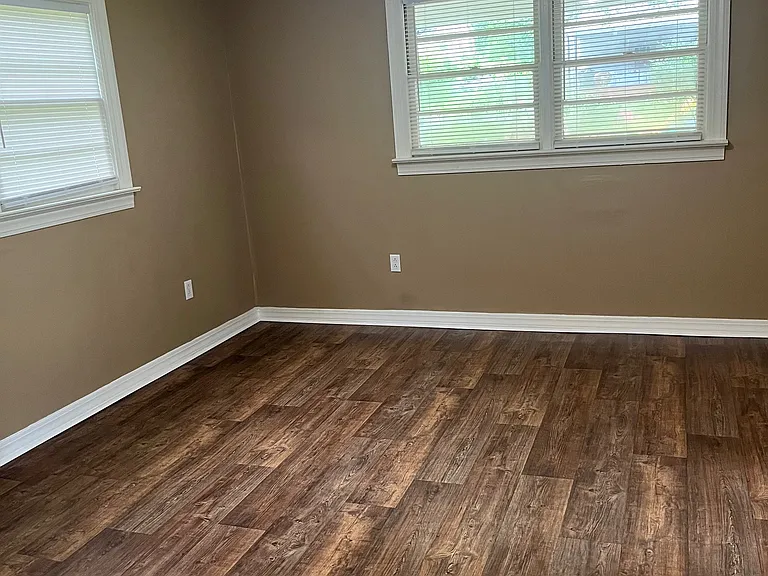 710 S Dale Ave — Photo 5
