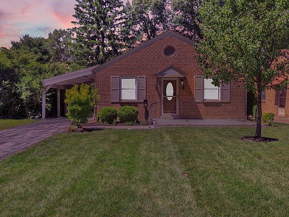2nd image of 418 Canyon Dr