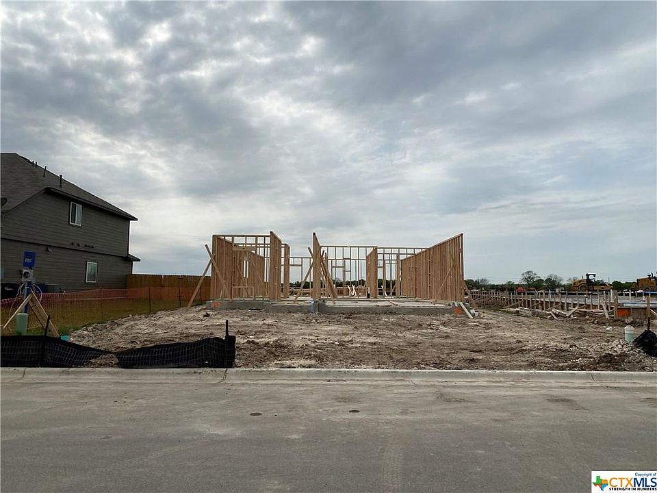 1st image of 369 Orion Dr