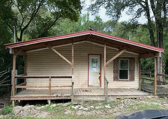 1st image of 1259 Catherine Cove Rd