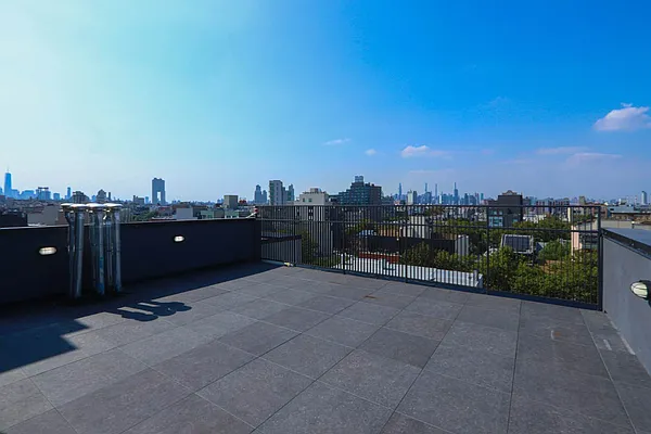 Rented by Blue Egg Realty Corp | media 34