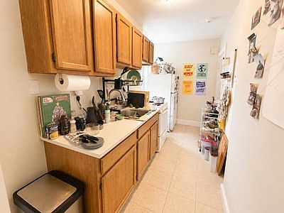 5th image of 162 Summer St #3