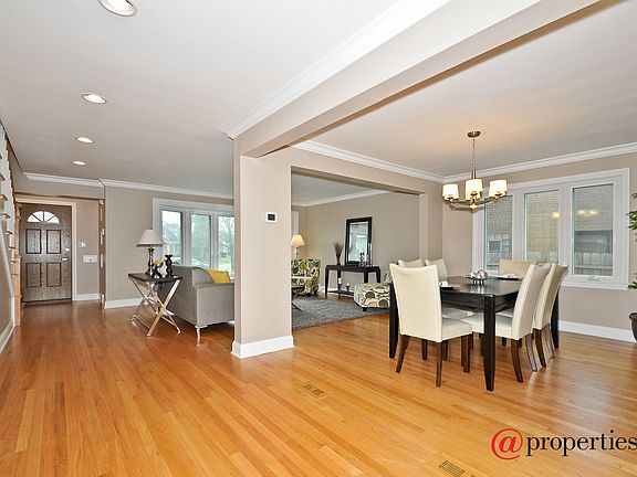 Living Room/Dining Room