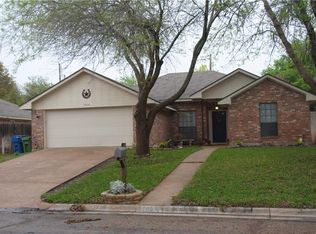 1028 December Dr, Hewitt, TX 76643