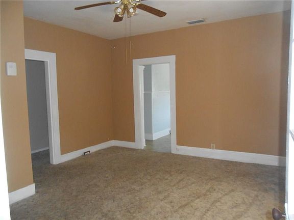 4th image of 1641 Vogel St