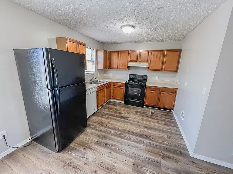 804 Forest Dale Ln #A — Photo 4