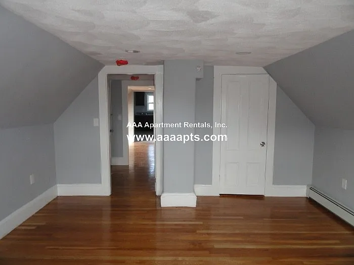 2 bed, 1.0 bath, $2,300 — Photo 2