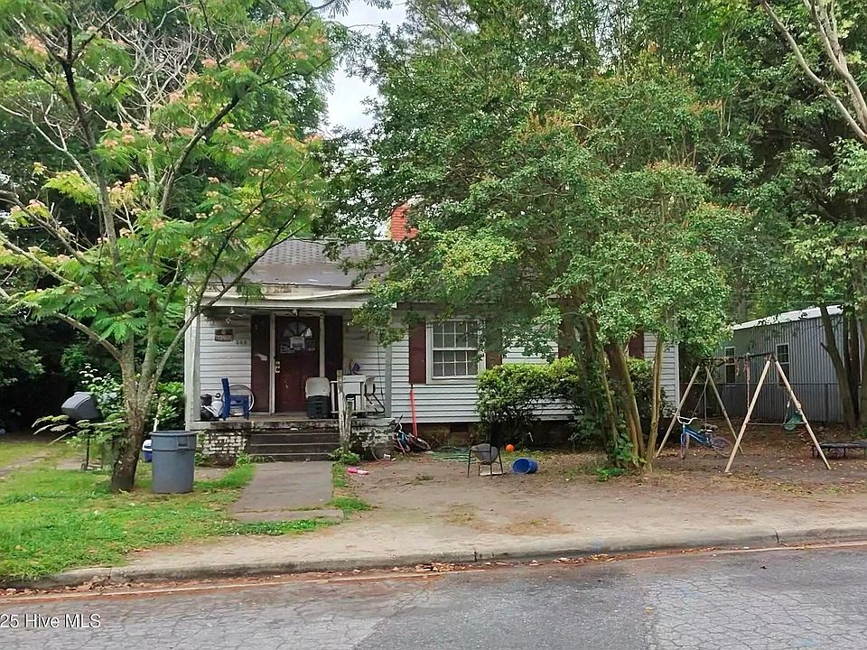 2nd image of 208 N Sylvan Drive