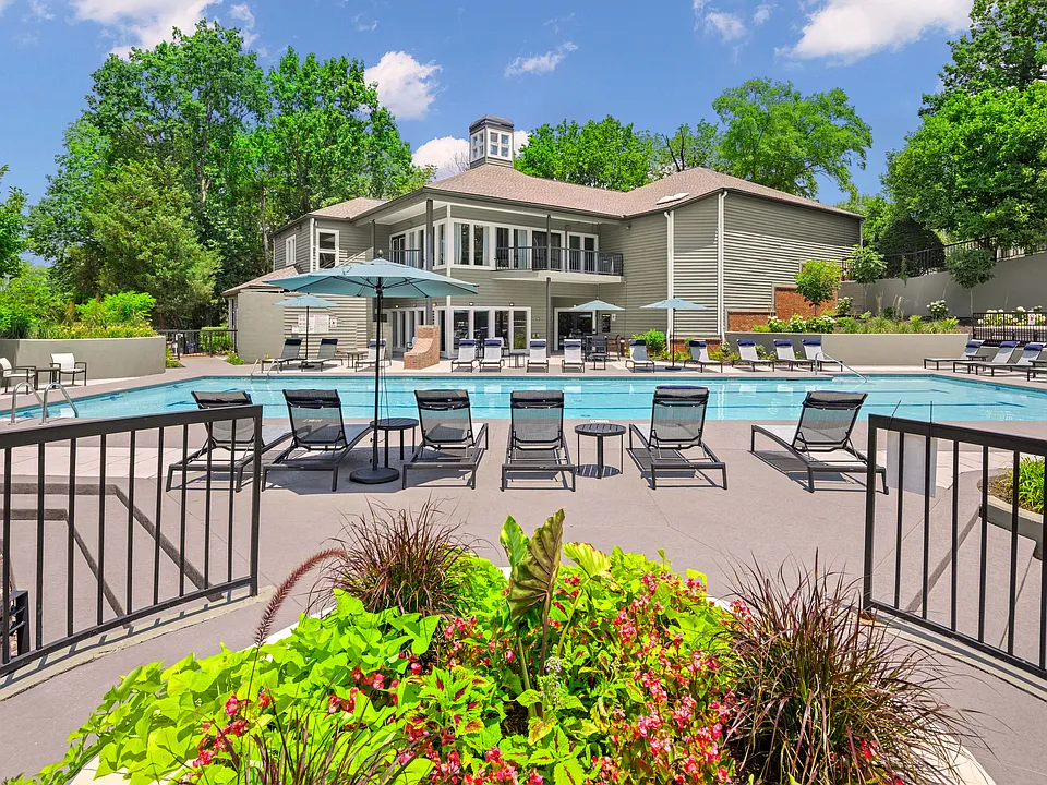 The Magnolia Apartments
